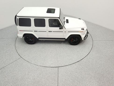 Used 2024 Mercedes-Benz G 63 AMG 4MATIC w/ Seat Comfort Package image 12