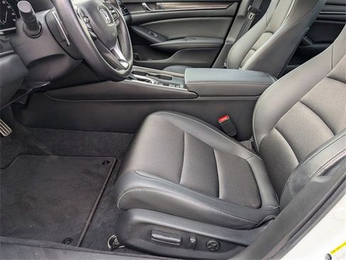 Used 2022 Honda Accord Sport image 14
