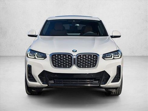 Used 2023 BMW X4 xDrive30i w/ M Sport Package image 2