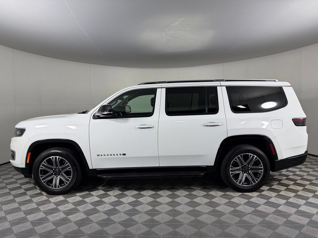 Used 2025 Jeep Wagoneer Series II AWD/4WD image 9