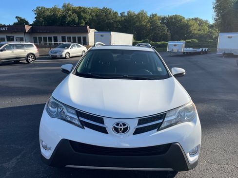 Used 2014 Toyota RAV4 XLE FWD image 9