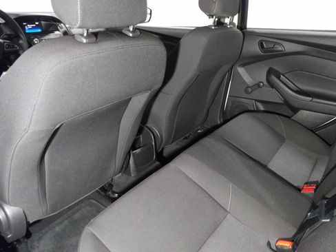 Used 2017 Ford Focus S image 11
