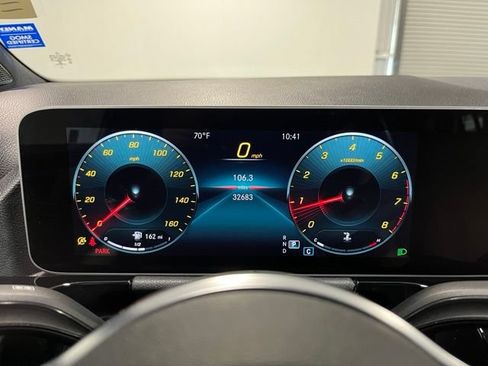 Used 2021 Mercedes-Benz GLA 250 4MATIC w/ Premium Package image 24