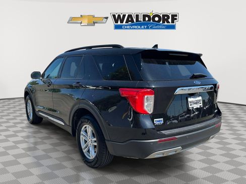 Used 2023 Ford Explorer XLT w/ Equipment Group 202A AWD/4WD image 4