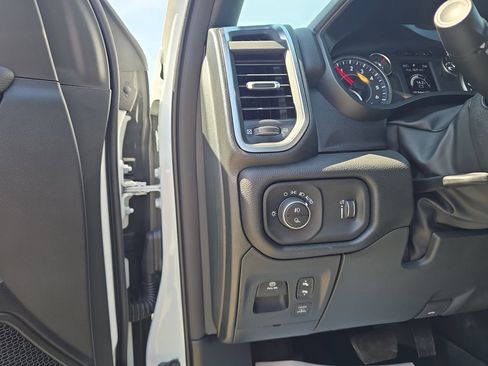New 2026 RAM 1500 Big Horn AWD/4WD image 14