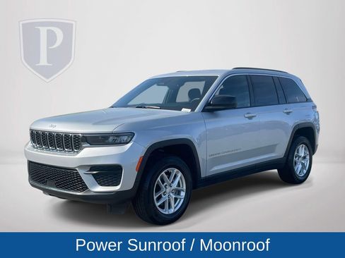 Certified 2025 Jeep Grand Cherokee Laredo X AWD/4WD image 5