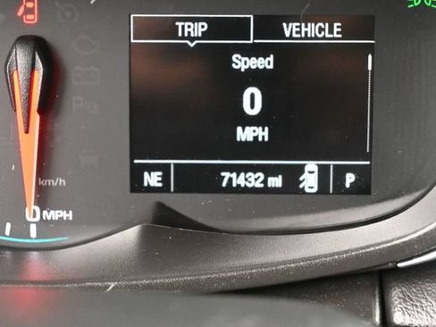 Used 2020 Chevrolet Trax LT FWD image 21