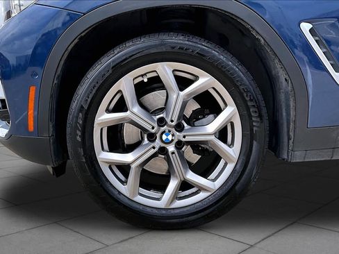 Used 2021 BMW X3 xDrive30i w/ Premium Package image 11