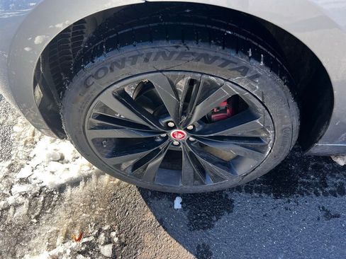 Used 2020 Jaguar F-PACE S image 6