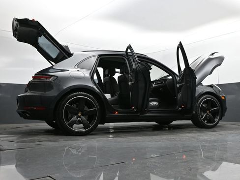 Used 2020 Porsche Macan S AWD/4WD image 38