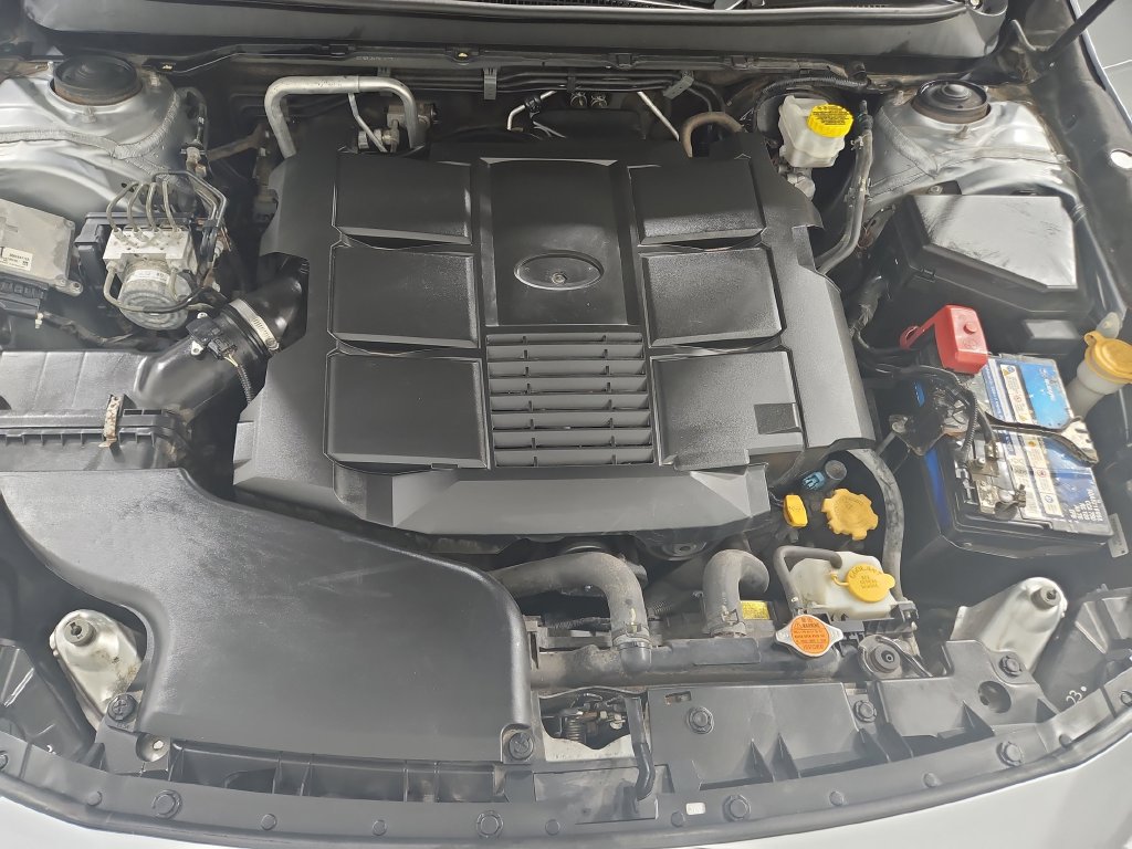 Used 2018 Subaru Outback 3.6R Limited AWD/4WD image 23