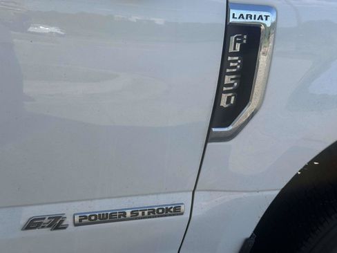 Used 2022 Ford F350 Lariat w/ Lariat Ultimate Package AWD/4WD image 6