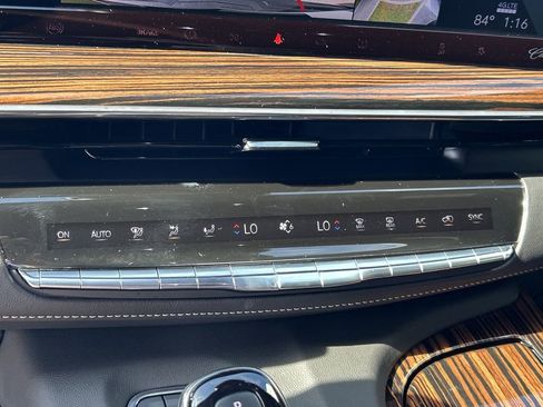 Certified 2024 Cadillac Escalade Premium Luxury image 25