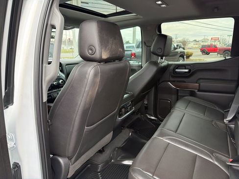 Used 2019 GMC Sierra 1500 SLT AWD/4WD image 18