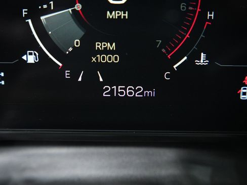 Used 2025 GMC Terrain Elevation image 25