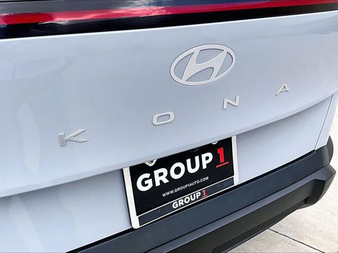 Used 2025 Hyundai Kona SEL FWD image 29