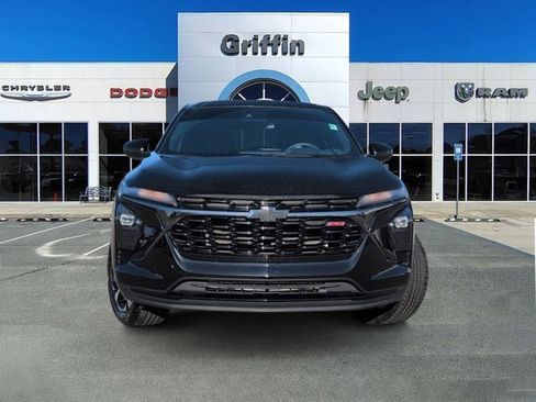 Used 2025 Chevrolet Trax RS w/ Sunroof Package image 12