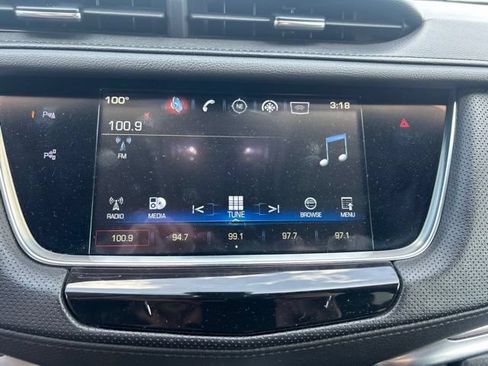 Used 2018 Cadillac XT5 Premium Luxury w/ Driver Assist Package AWD/4WD image 9