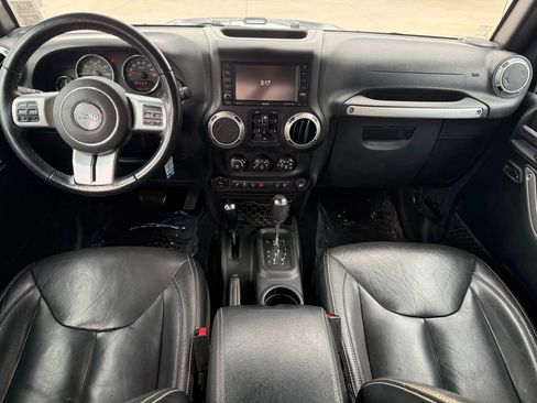 Used 2017 Jeep Wrangler Unlimited Rubicon image 17