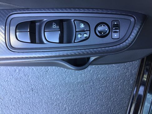 Used 2024 Nissan Versa SV FWD image 8