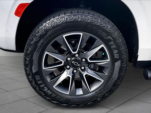Used 2024 Chevrolet Tahoe Z71 image 10