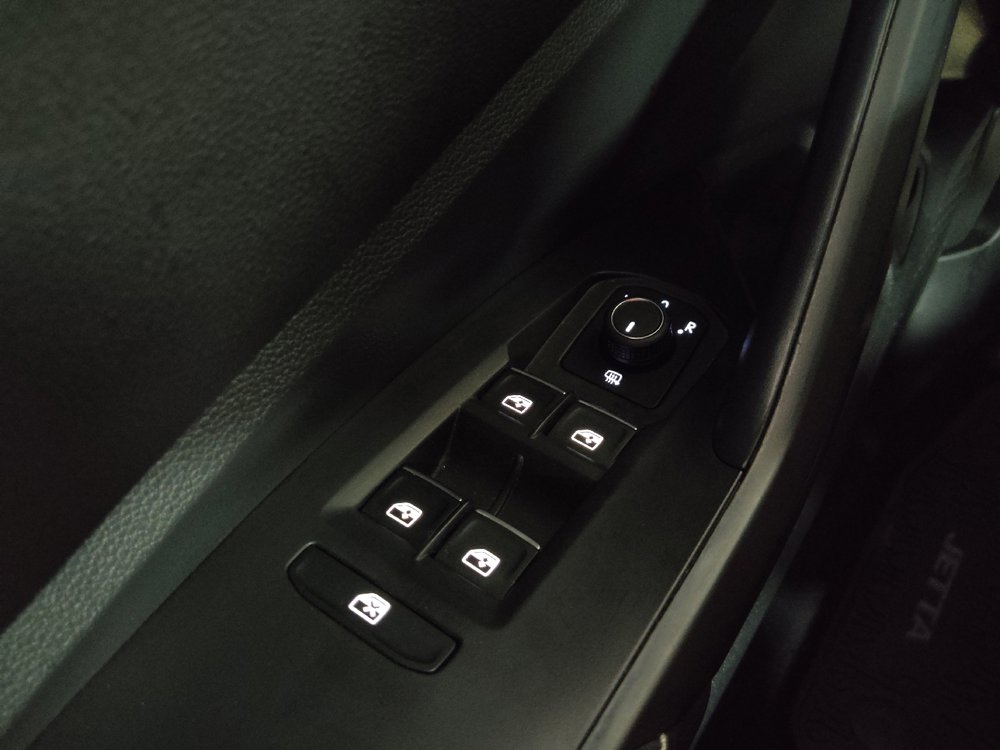 Used 2024 Volkswagen Jetta Sport FWD image 27