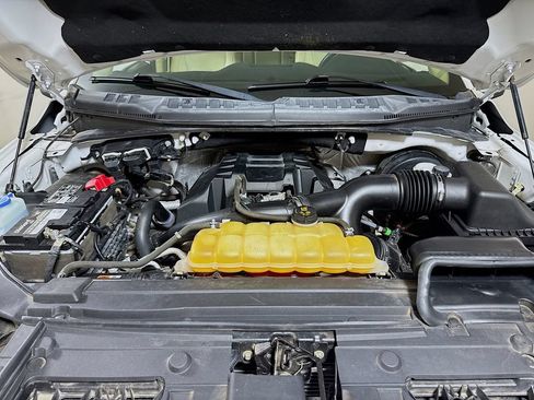 Used 2016 Ford F150 Lariat w/ Equipment Group 501A Mid RWD image 28
