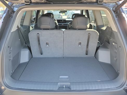 Certified 2026 Kia EV9 Light image 15