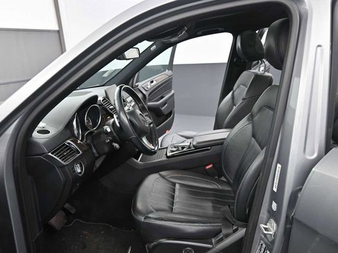 Used 2017 Mercedes-Benz GLS 450 4MATIC image 11
