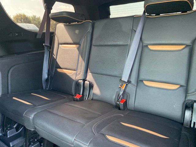 Used 2023 GMC Yukon XL AT4 AWD/4WD image 36
