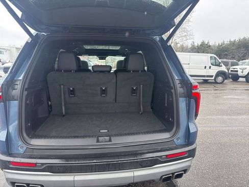 Used 2024 Chevrolet Traverse Z71 w/ Enhanced Driving Package image 14