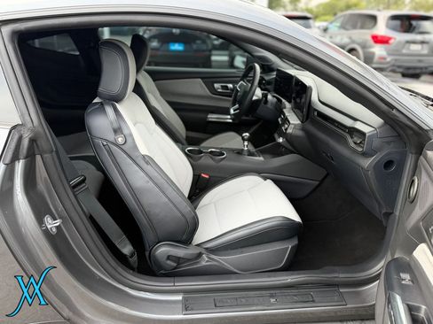 Used 2025 Ford Mustang GT RWD image 16