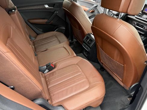 Used 2020 Audi Q5 2.0T Premium w/ Convenience Package image 12