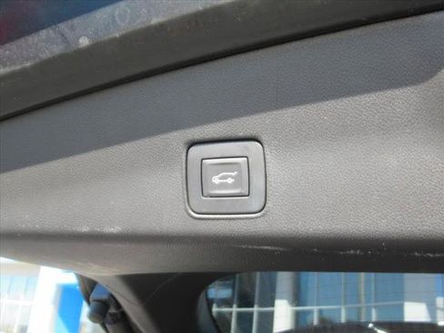 Certified 2023 Chevrolet TrailBlazer RS w/ Sun and Liftgate Package image 31