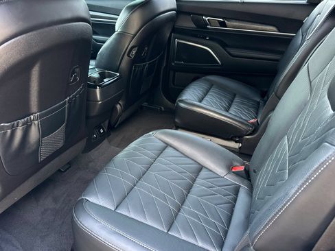 Certified 2025 Kia Telluride SX Prestige X-Pro AWD/4WD image 12
