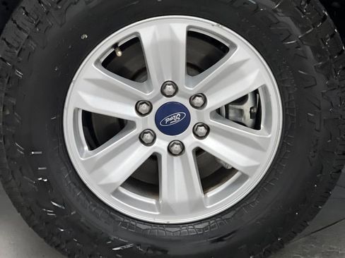 Used 2018 Ford F150 XLT w/ Equipment Group 302A Luxury AWD/4WD image 58