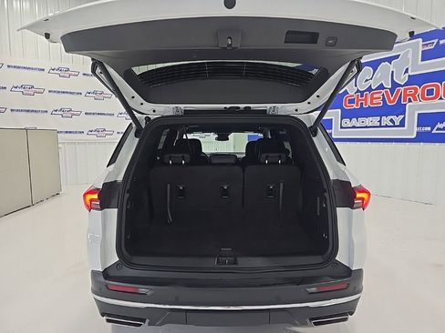 Used 2025 Buick Enclave Preferred image 22