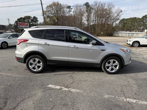 Used 2014 Ford Escape SE image 7