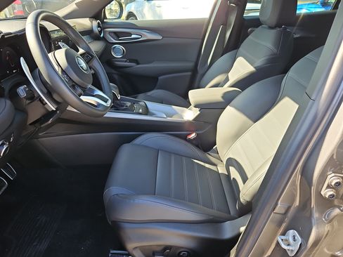 Used 2024 Alfa Romeo Tonale Veloce image 10