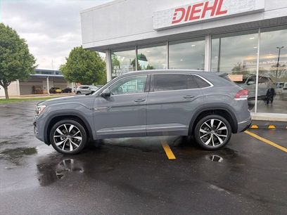 New 2026 Volkswagen Atlas Cross Sport SEL Premium R-Line