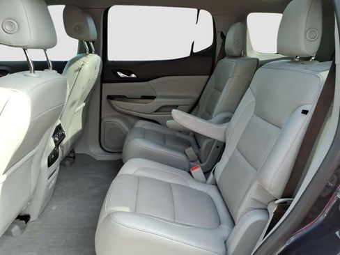 Used 2019 GMC Acadia SLT FWD image 32