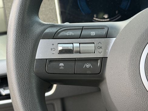 Used 2025 Hyundai Sonata SEL FWD image 19