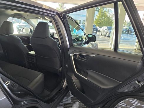 Used 2025 Toyota RAV4 LE image 38