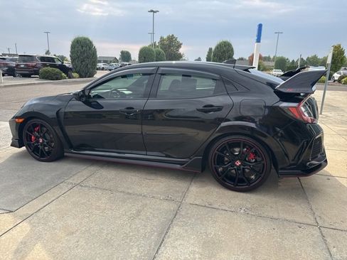 Used 2019 Honda Civic Type R image 10