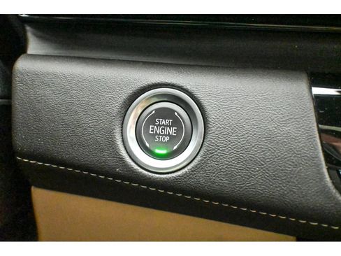 Used 2024 Cadillac Escalade Premium Luxury AWD/4WD image 51