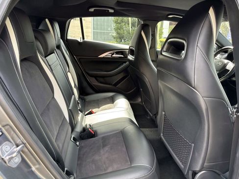 Used 2018 INFINITI QX30 Sport w/ Cargo Package image 17