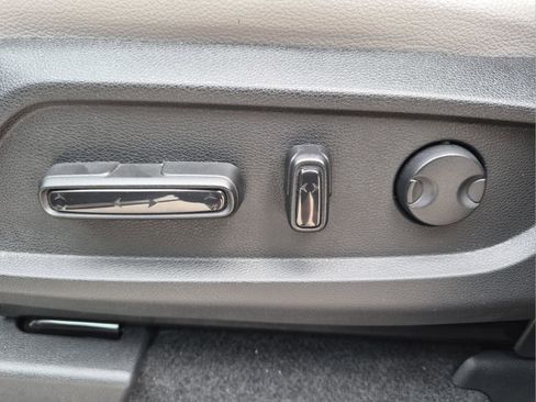 Certified 2024 Honda Pilot Touring image 14