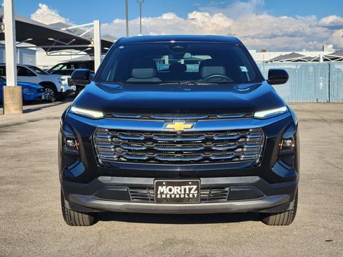 Used 2026 Chevrolet Equinox LT AWD/4WD image 2
