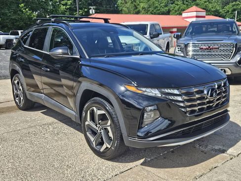 Used 2022 Hyundai Tucson SEL w/ Convenience + Premium Package AWD/4WD image 2