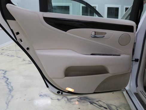 Used 2008 Lexus LS 460 L w/ Preferred Accessory Pkg RWD image 73